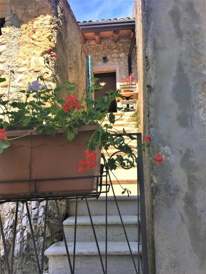 Appartement Il Girasole à Caprino Veronese Extérieur photo