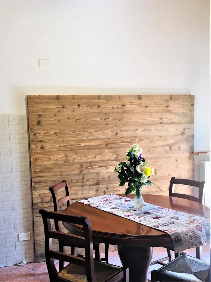 Appartement Il Girasole à Caprino Veronese Extérieur photo